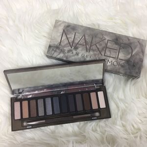 Urban Decay Naked Smoky Palette